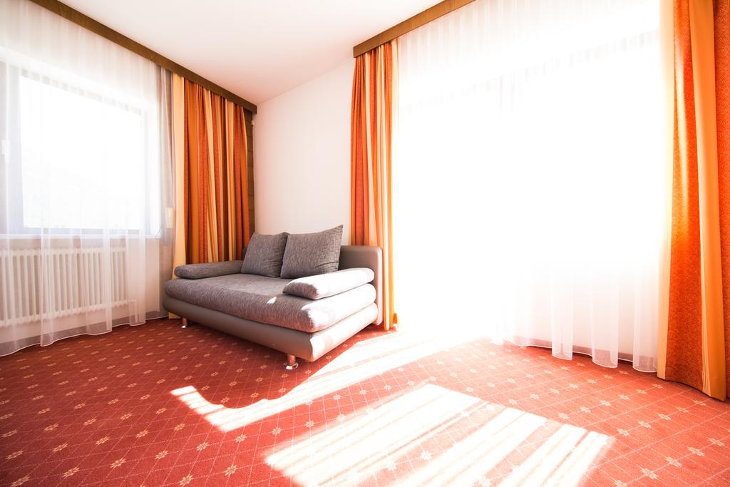 Pension Charly Sölden Extérieur photo