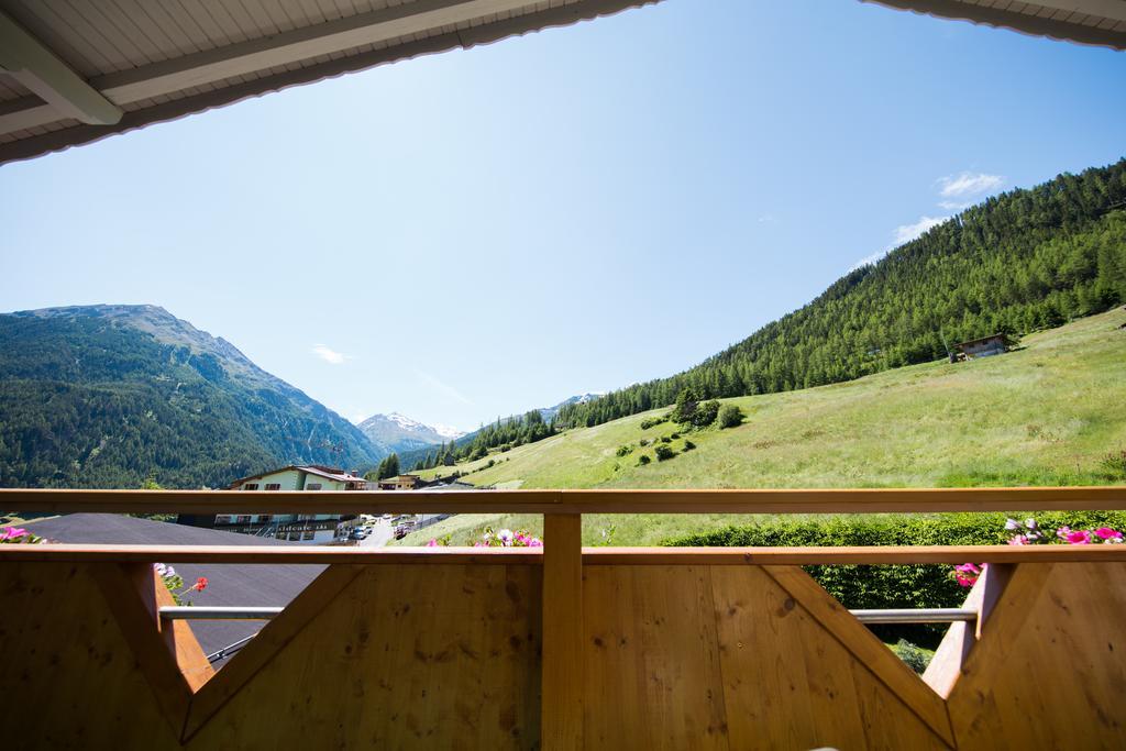 Pension Charly Sölden Extérieur photo